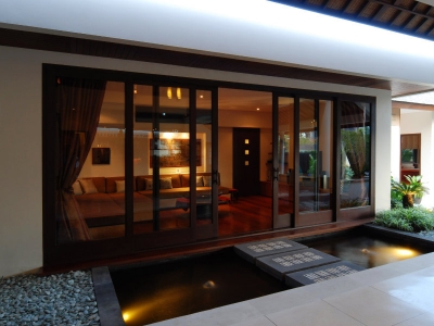Glass patio sliding door (6 leafs)